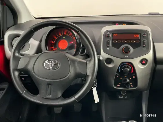 TOYOTA AYGO II - voiture d'occasion - Photo 13