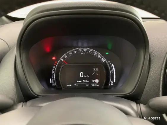 TOYOTA AYGO X - voiture d'occasion - Photo 12