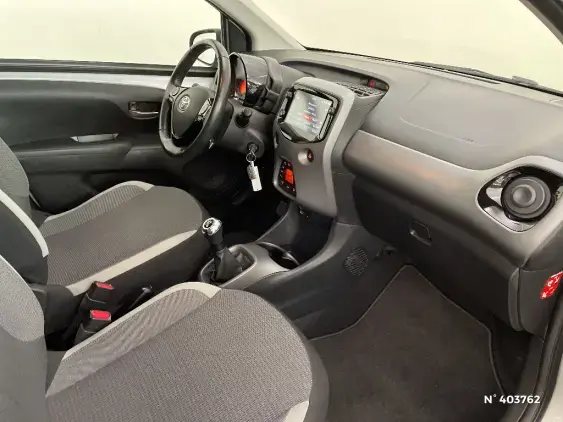 TOYOTA AYGO II - voiture d'occasion - Photo 10
