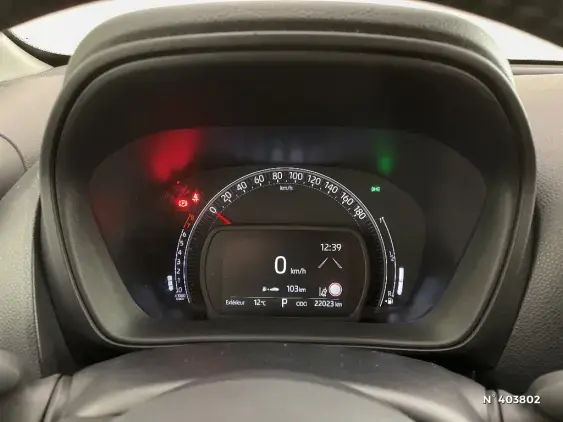 TOYOTA AYGO X - voiture d'occasion - Photo 12