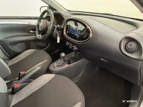 TOYOTA AYGO X - voiture d'occasion - Photo 10