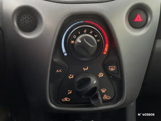TOYOTA AYGO II - voiture d'occasion - Photo 14