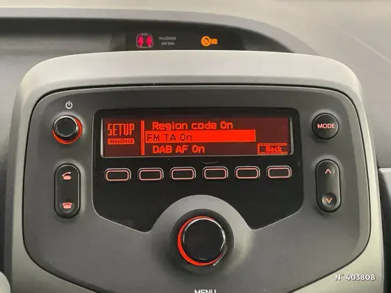 TOYOTA AYGO II - voiture d'occasion - Photo 15