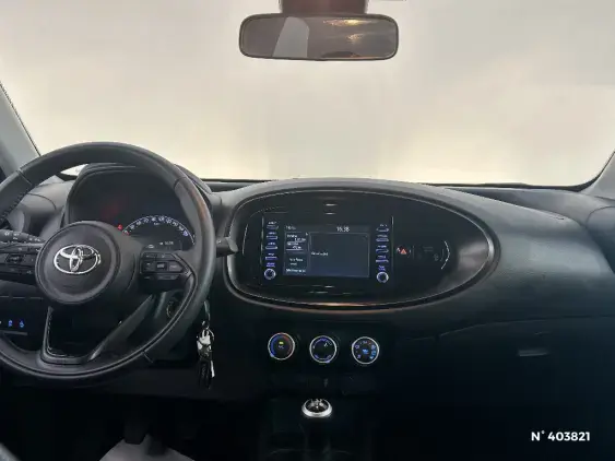 TOYOTA AYGO X - voiture d'occasion - Photo 9