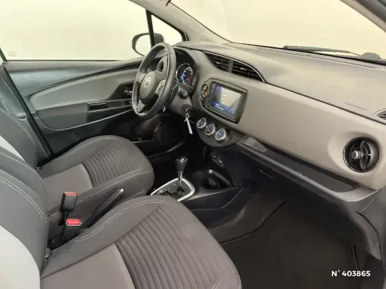 TOYOTA YARIS III - voiture d'occasion - Photo 10