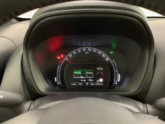 TOYOTA AYGO X - voiture d'occasion - Photo 12