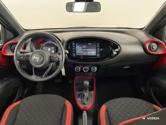 TOYOTA AYGO X - voiture d'occasion - Photo 9
