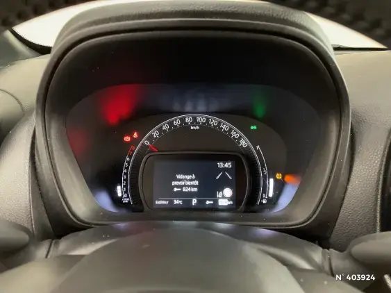 TOYOTA AYGO X - voiture d'occasion - Photo 12