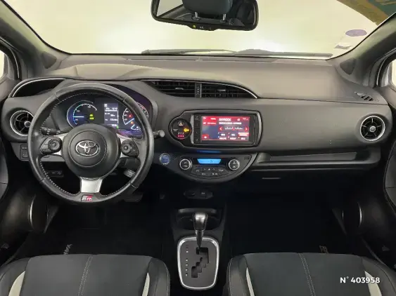 TOYOTA YARIS III - voiture d'occasion - Photo 9