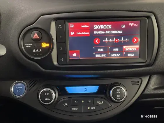 TOYOTA YARIS III - voiture d'occasion - Photo 15