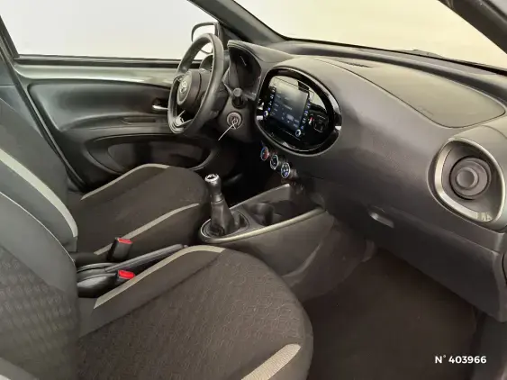 TOYOTA AYGO X - voiture d'occasion - Photo 10