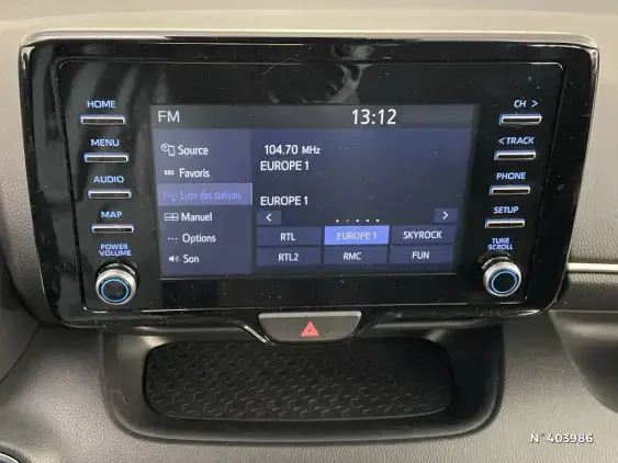 TOYOTA YARIS IV - voiture d'occasion - Photo 15
