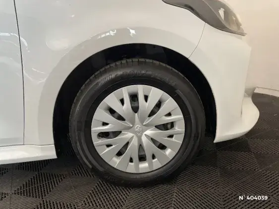 TOYOTA YARIS IV - voiture d'occasion - Photo 8