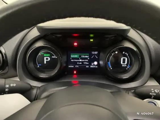 TOYOTA YARIS IV - voiture d'occasion - Photo 12