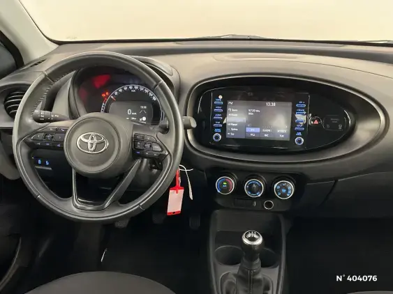 TOYOTA AYGO X - voiture d'occasion - Photo 13