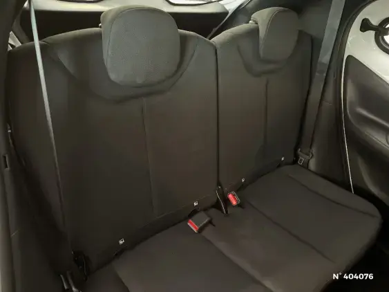TOYOTA AYGO X - voiture d'occasion - Photo 11