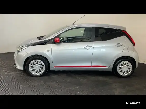 TOYOTA AYGO II - voiture d'occasion - Photo 2
