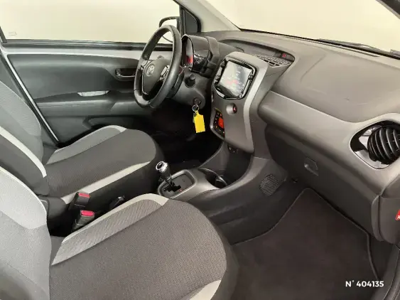 TOYOTA AYGO II - voiture d'occasion - Photo 10