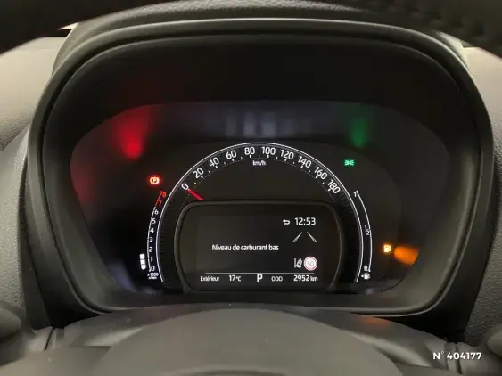 TOYOTA AYGO X - voiture d'occasion - Photo 12