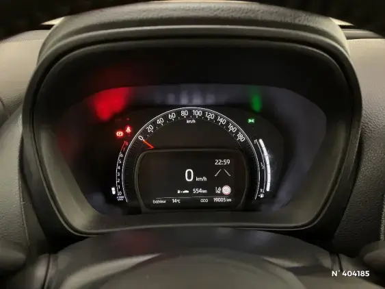 TOYOTA AYGO X - voiture d'occasion - Photo 12