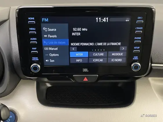 TOYOTA YARIS IV - voiture d'occasion - Photo 15