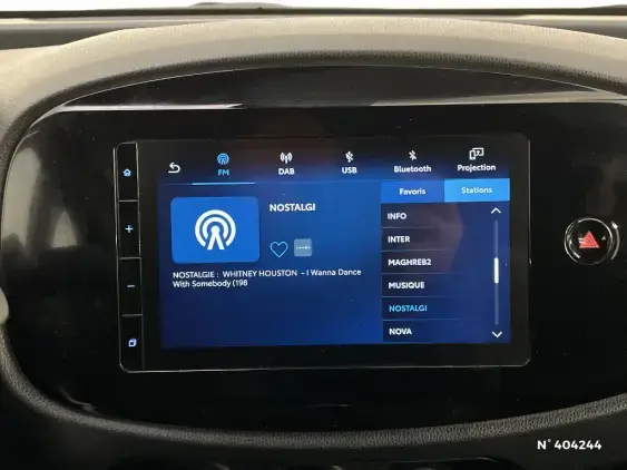 TOYOTA AYGO X - voiture d'occasion - Photo 15