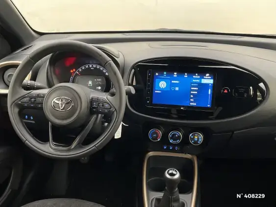 TOYOTA AYGO X - voiture d'occasion - Photo 13