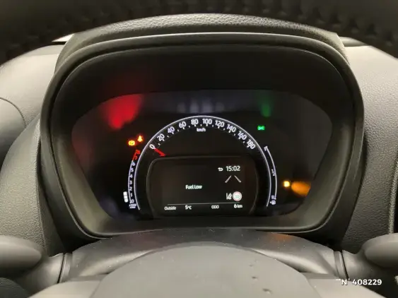 TOYOTA AYGO X - voiture d'occasion - Photo 12