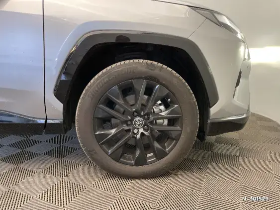 TOYOTA RAV4 V - voiture d'occasion - Photo 8