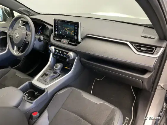 TOYOTA RAV4 V - voiture d'occasion - Photo 10