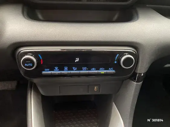 TOYOTA YARIS IV - voiture d'occasion - Photo 31