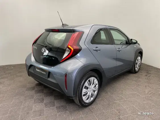 TOYOTA AYGO X - voiture d'occasion - Photo 4