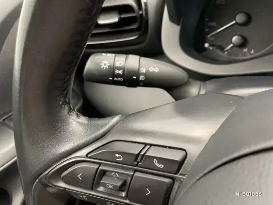 TOYOTA YARIS IV - voiture d'occasion - Photo 27