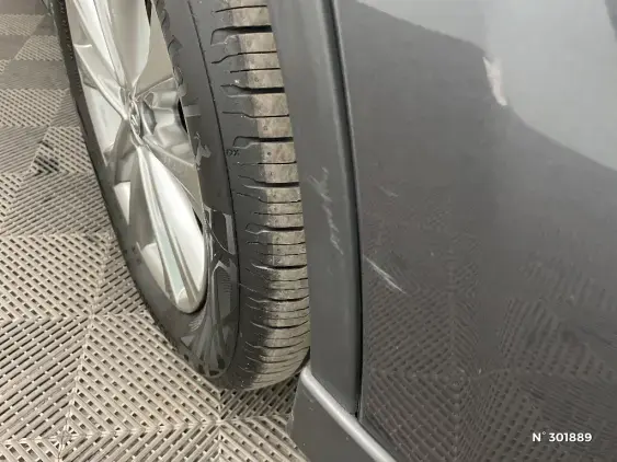 TOYOTA RAV4 IV - voiture d'occasion - Photo 29