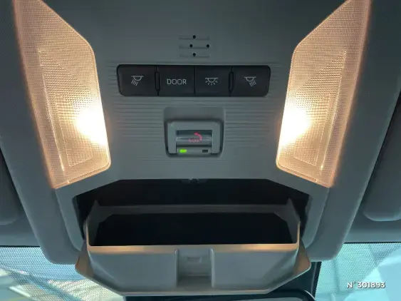 TOYOTA RAV4 V - voiture d'occasion - Photo 33