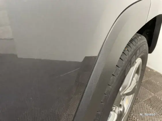 TOYOTA RAV4 V - voiture d'occasion - Photo 28