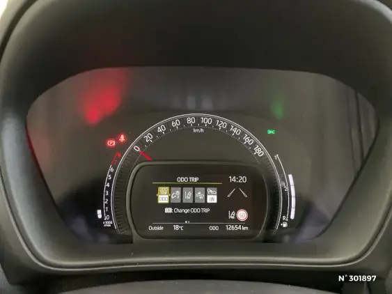 TOYOTA AYGO X - voiture d'occasion - Photo 12