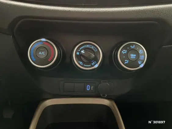 TOYOTA AYGO X - voiture d'occasion - Photo 29