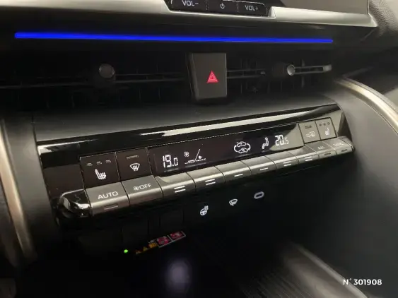 TOYOTA C-HR II - voiture d'occasion - Photo 28