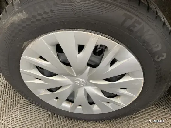 TOYOTA YARIS IV - voiture d'occasion - Photo 28