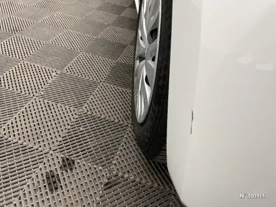 TOYOTA YARIS IV - voiture d'occasion - Photo 29