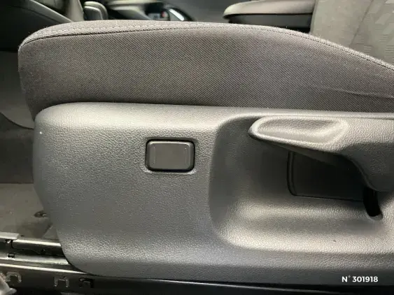 TOYOTA YARIS IV - voiture d'occasion - Photo 30