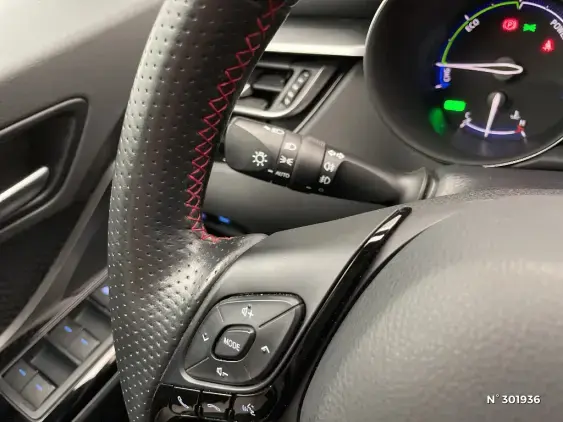 TOYOTA C-HR - voiture d'occasion - Photo 27