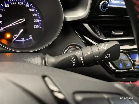 TOYOTA C-HR - voiture d'occasion - Photo 28