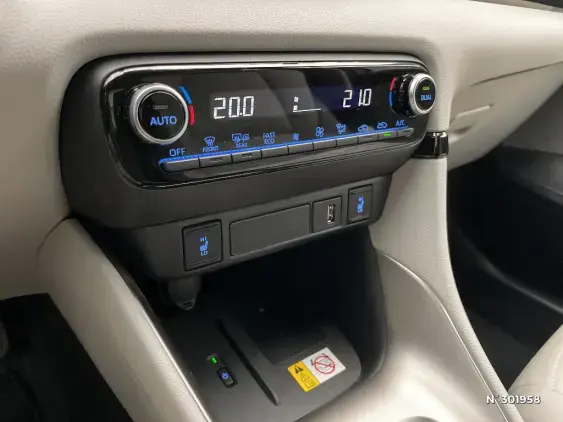 TOYOTA YARIS IV - voiture d'occasion - Photo 28