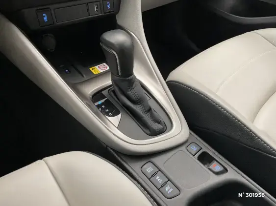 TOYOTA YARIS IV - voiture d'occasion - Photo 29