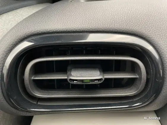 TOYOTA YARIS IV - voiture d'occasion - Photo 26