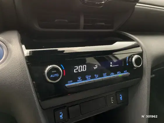 TOYOTA YARIS CROSS I - voiture d'occasion - Photo 26