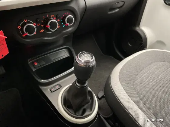 RENAULT TWINGO III - voiture d'occasion - Photo 25