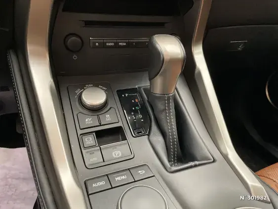 LEXUS NX - voiture d'occasion - Photo 29